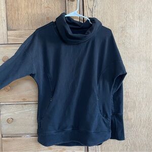 Lululemon sweatshirt
